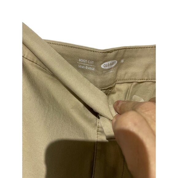 NWT Old Navy Women's Classic Fit Boot Cut Leg Pants Beige Size 16L - Picture 3 of 4